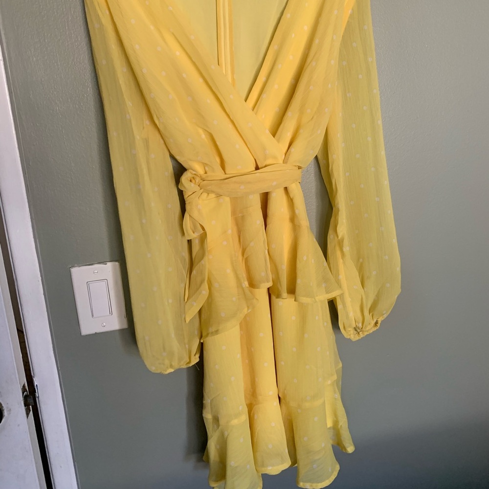 Balloon sleeve Wrap around dress